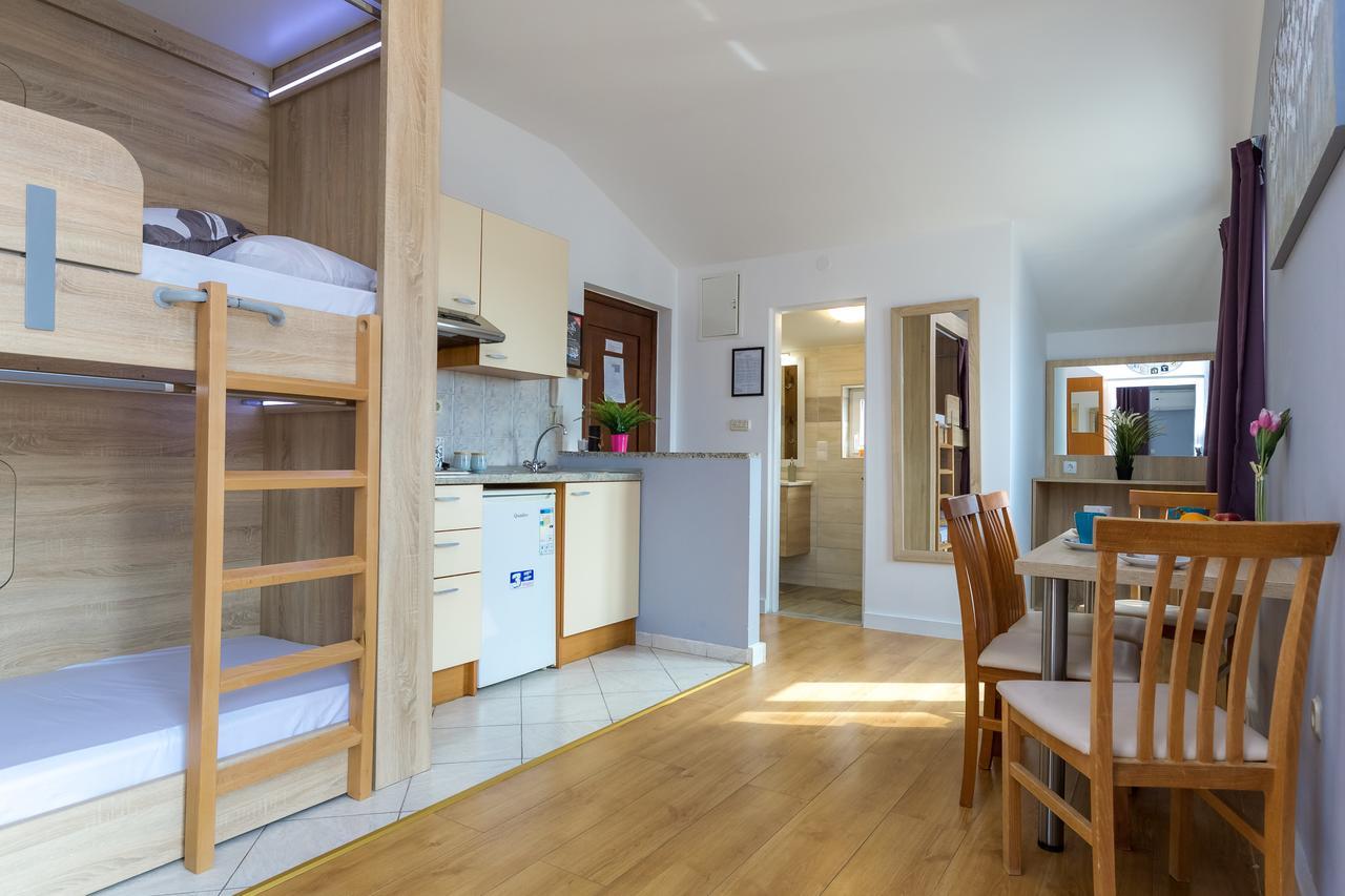 Apartments In City Center Ventus Novalja Εξωτερικό φωτογραφία