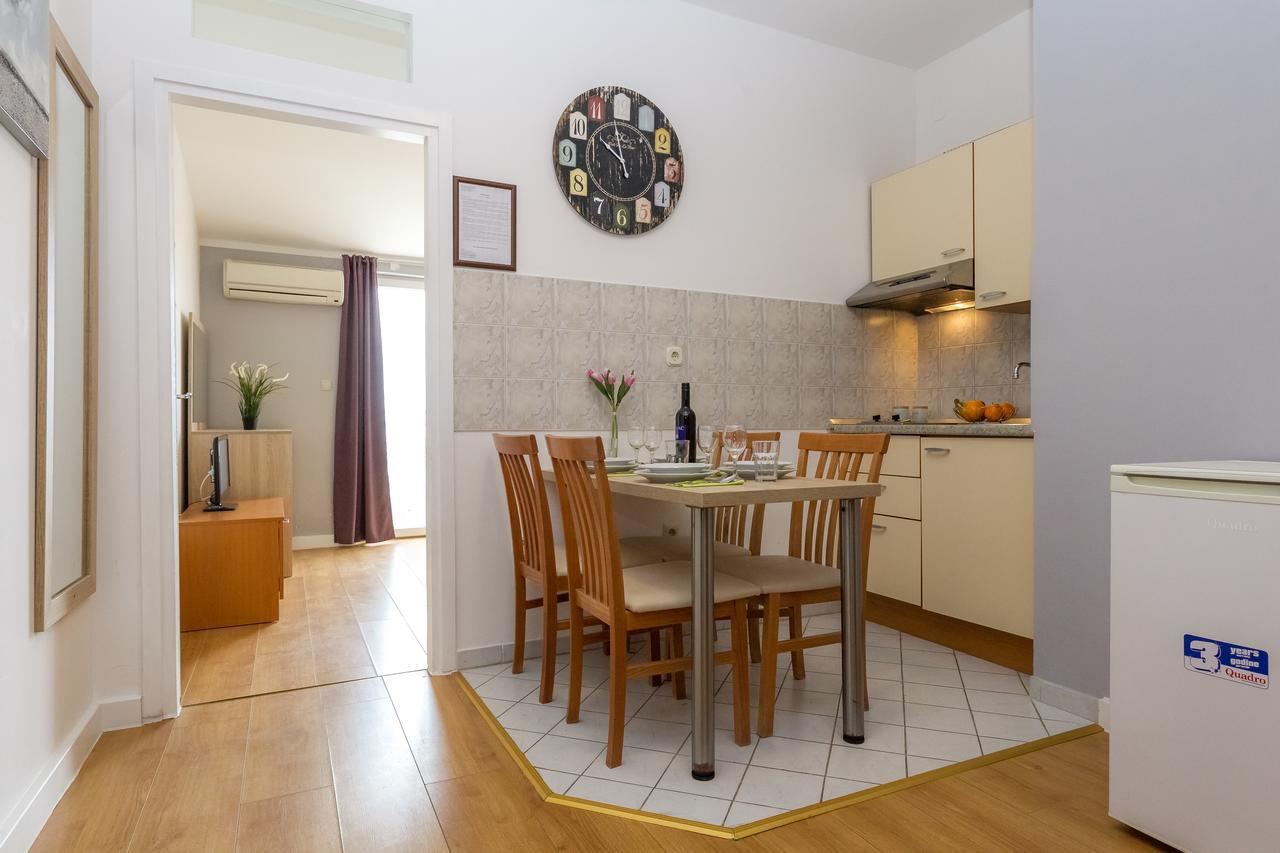 Apartments In City Center Ventus Novalja Εξωτερικό φωτογραφία