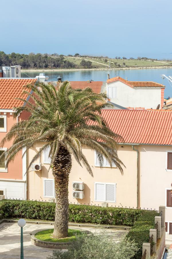 Apartments In City Center Ventus Novalja Εξωτερικό φωτογραφία